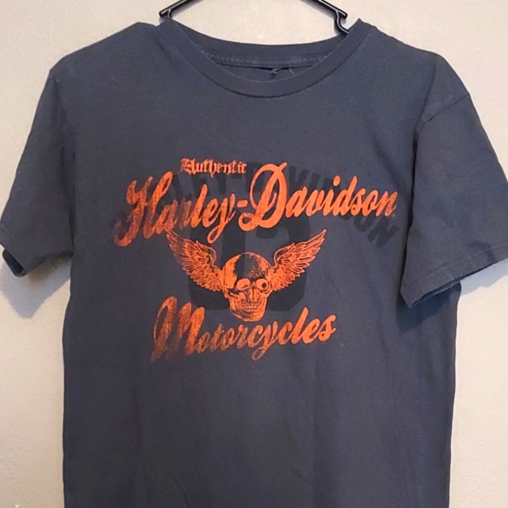 HD shirt